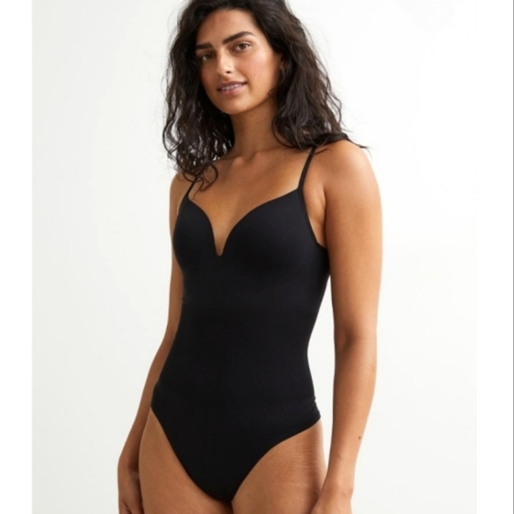 H&M WIRED PLUNGE NECK BODYSUIT NWT